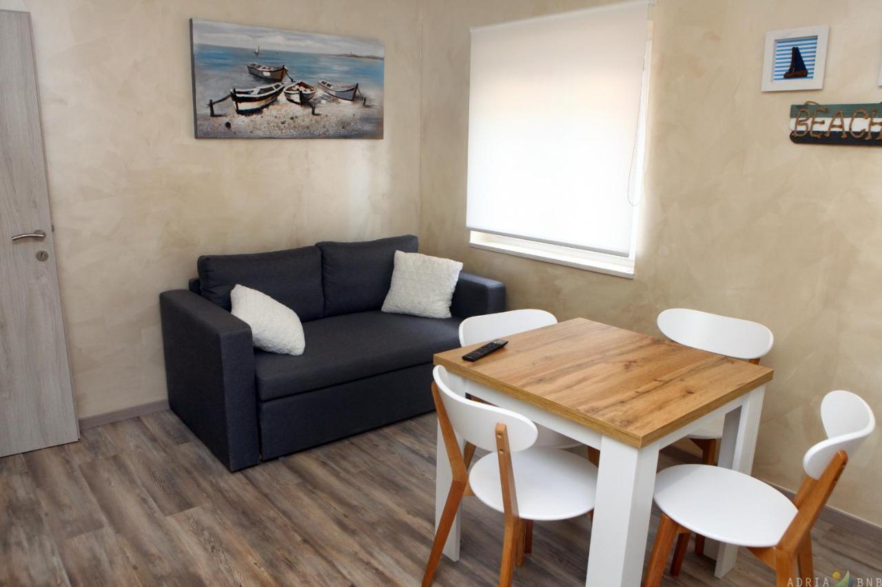 Nice Apartment Near The Sea Es3 Umago Esterno foto