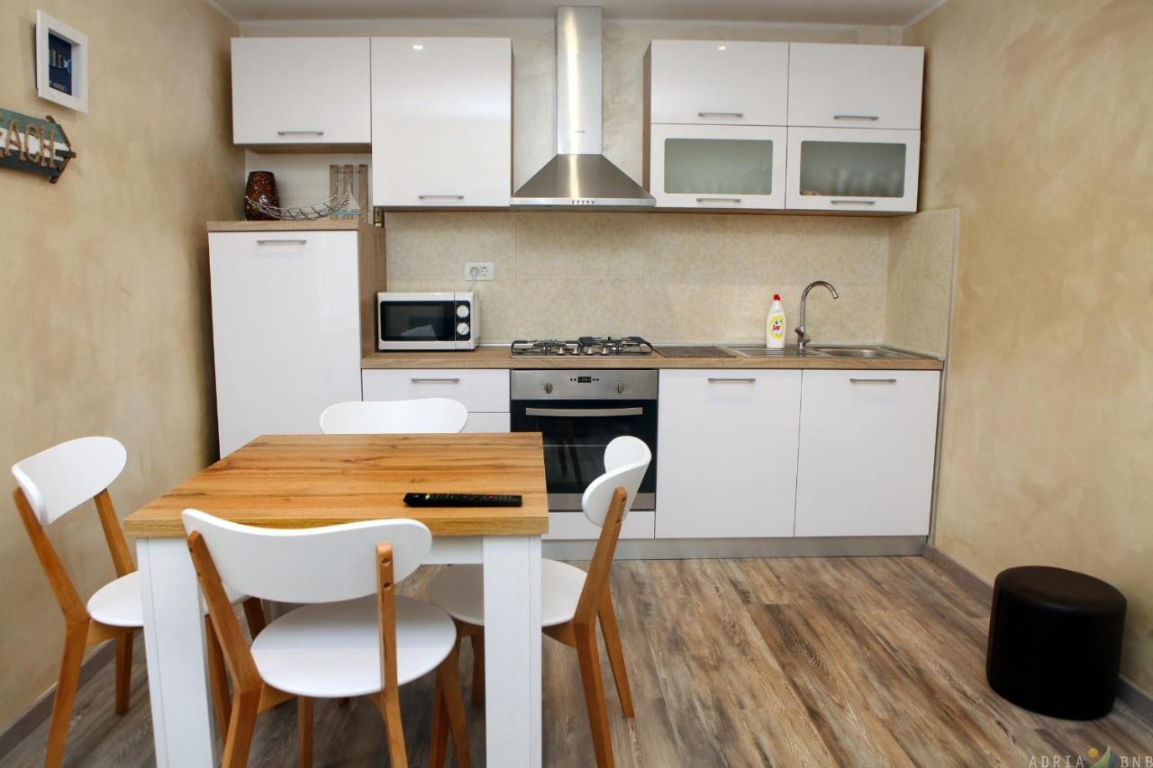Nice Apartment Near The Sea Es3 Umago Esterno foto