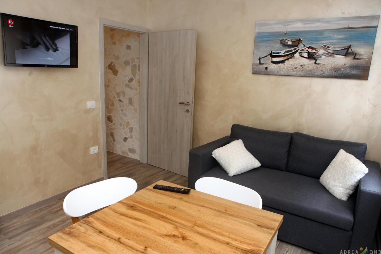 Nice Apartment Near The Sea Es3 Umago Esterno foto